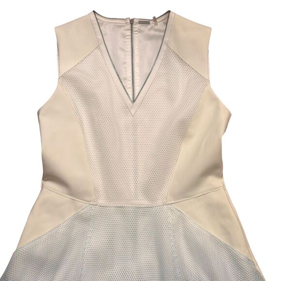 Elie Tahari Kemper Dress White Blue Ombré Fit & Flare Sleeveless Size 6 - Picture 4 of 14